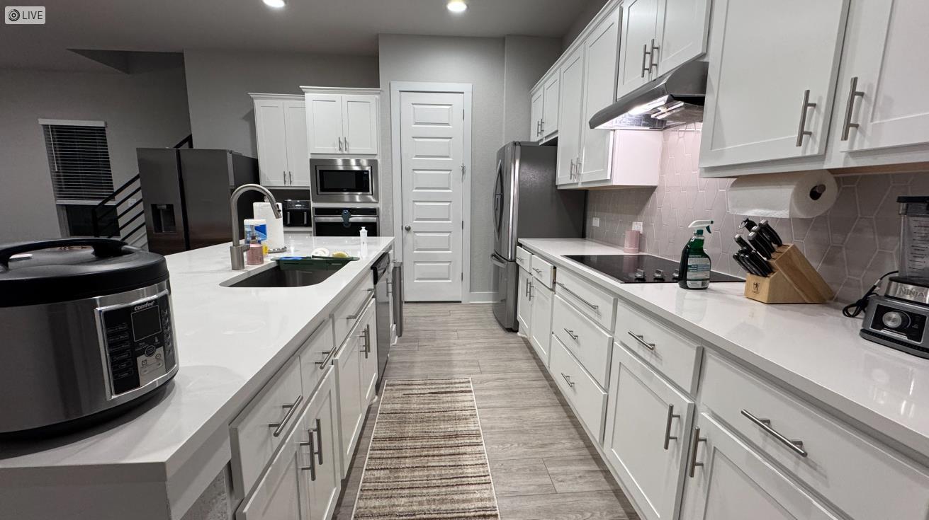 16817 Adoro Dr Interior 2