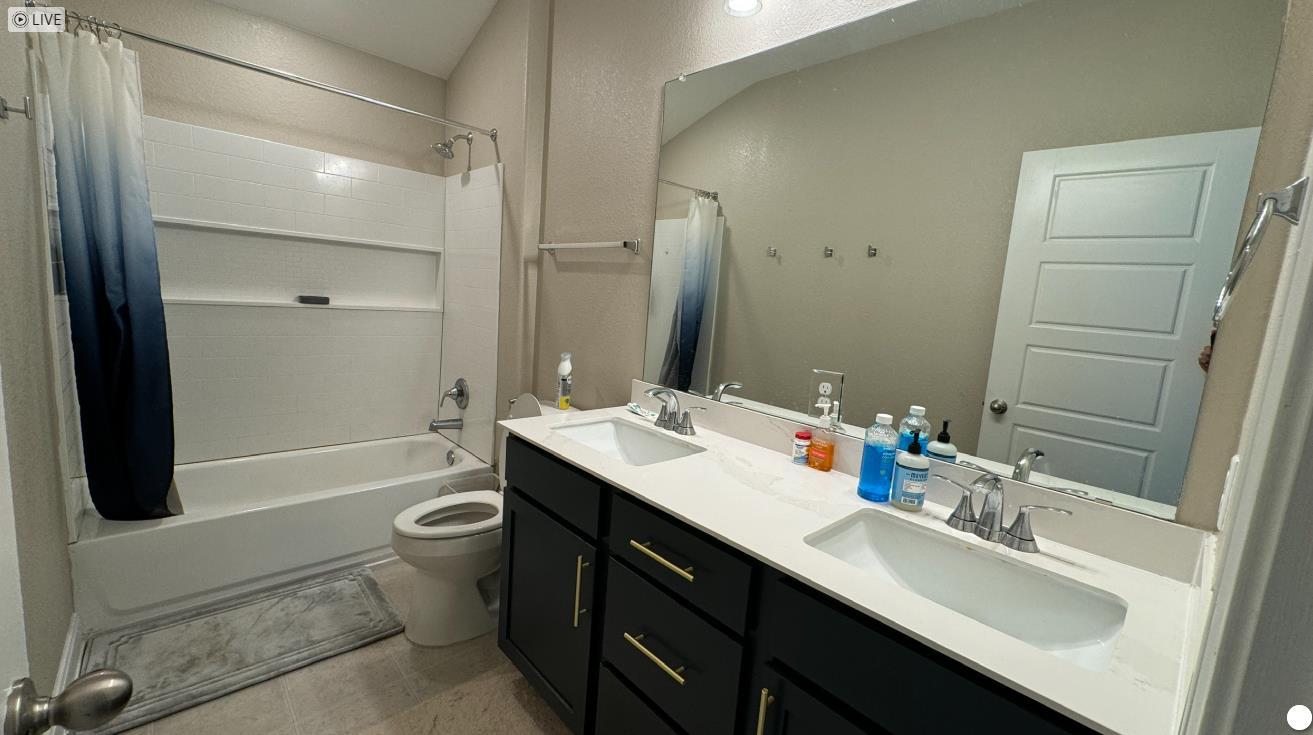 4600 Colmar Dr Kitchen & Living 3